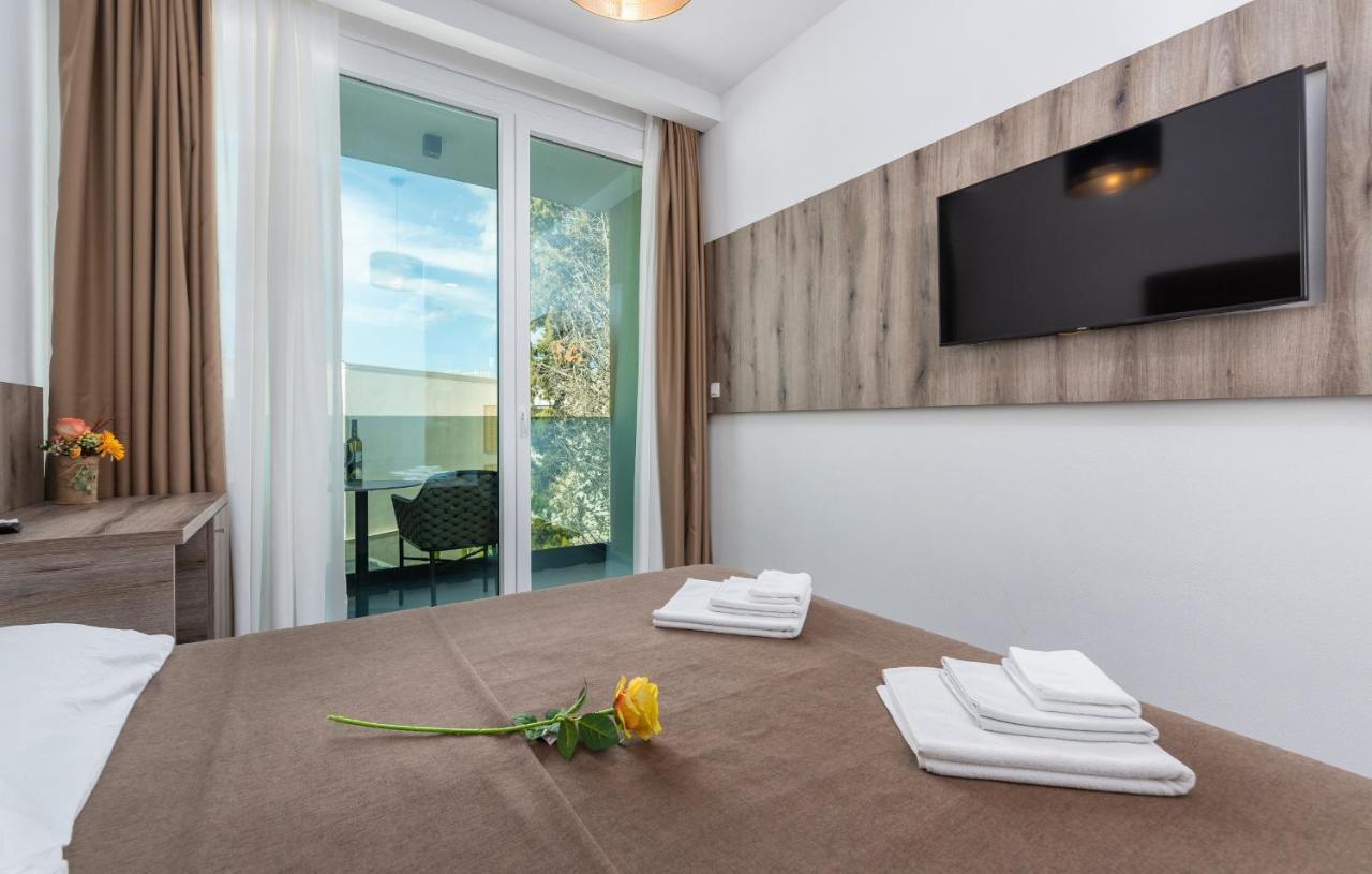 Residence Center B&B Materada Porec Esterno foto