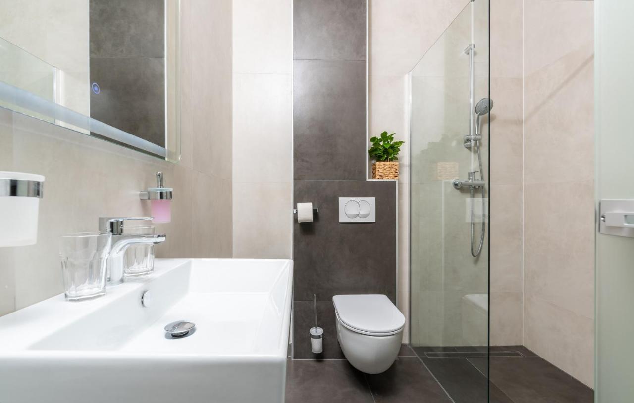 Residence Center B&B Materada Porec Esterno foto