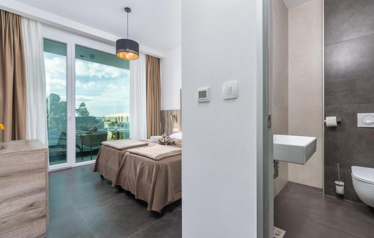 Residence Center B&B Materada Porec Esterno foto